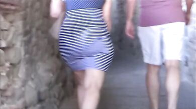 Amazing mature stoles her ass in that sexy blue dress