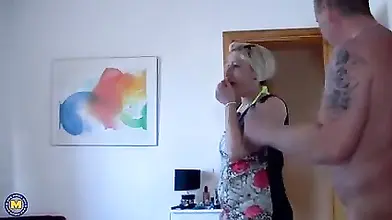 Big breasted milf has threesome with horny deviants in bed