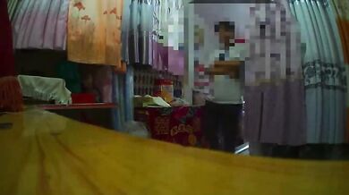 Amateur mature woman shows young fuck boy how it's done