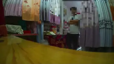 Amateur mature woman shows young fuck boy how it's done