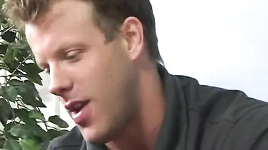 Horny young pervert destroys mature slut Kelly Leigh on sofa