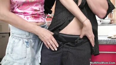 Big dicked stud plows passionately a cock hungry mature granny