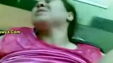 Busty brunette amateur shows her hairy mature cunt on webcam