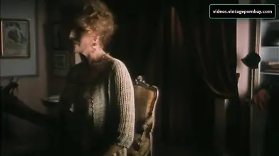 Vintage scene of the gorgeous mom seducing a young dude