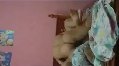 Amateur couple has sex on the bed and loves it