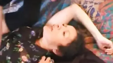 Hairy mature skank seduces two guys to double penetrate her