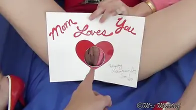Kinky mature slut wants to be her son's sexy Valentine