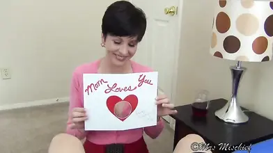 Kinky mature slut wants to be her son's sexy Valentine