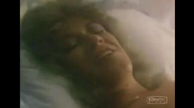 Mature bisexuals please cocks and each other (Retro Porn Movie)