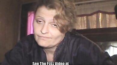 Mature crack whore sucks a smelly and small meat rocket