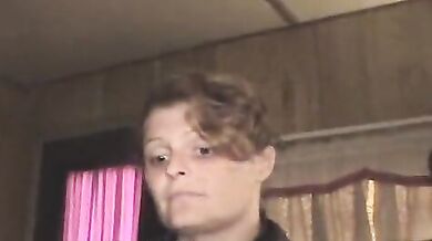 Mature crack whore sucks a smelly and small meat rocket