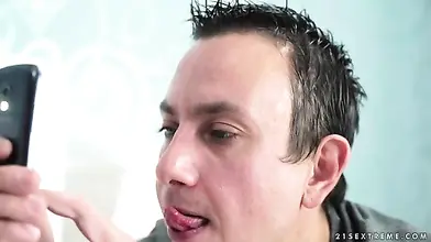 Young stud takes photos of the blonde Milf before fucking