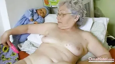 Chubby mature granny plays with her very old love tunnel