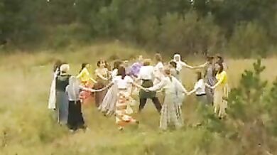 Old mature gal and her lover get it on outdoors