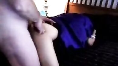 Pakistani mom rides a fat white dude's hard meat bazooka