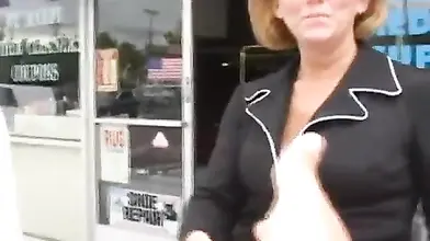 Hot cougar MILF bangs with a young guy in car