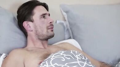 Young babe learns from MILF Alexis Fawx how to bang