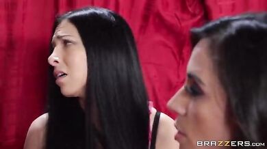 Hot brunette MILF Ariella Ferrera gobbles up a fat tool