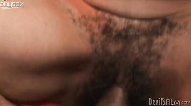 Mature skank with saggy tits has her trimmed bush pounded