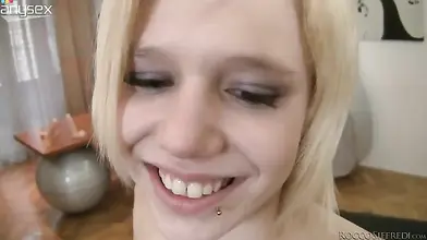 Kinky mature grannies and young sluts blow one lucky guy