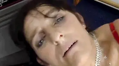 Chunky mature ladies have hardcore threesome with their fitness instructor