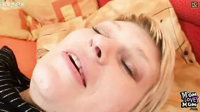 Ugly mature chicks lick and toy each other on sofa