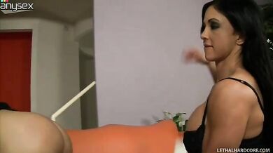 Big breasted milf Jewels Jade gives perverted guy a rimjob