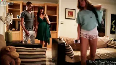 Mature slut gets her daughter's boyfriend to eat her cunt