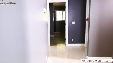 Tight blonde cougar seduces a hung stud with a blowjob