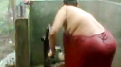 big beautiful woman indian bhabhi taking shower from pump