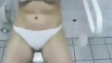 Quick fuck in the toilet