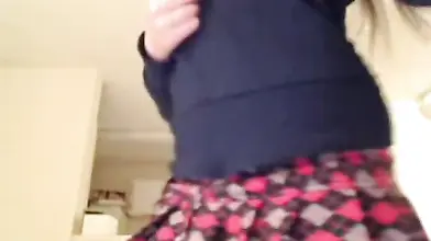 Amature porn tease from cute teen chick in mini skirt