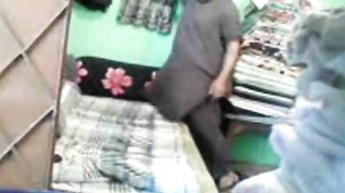 Mature arab couple has a missionary quickie with creampie