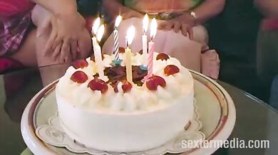 Sexy Blonde MILF Gives Hot Blowjob