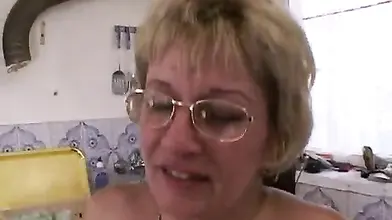 Blonde Stepmom's Morning Breakfast Fuck