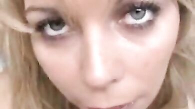 Mature Woman's Laundry Room Escapade