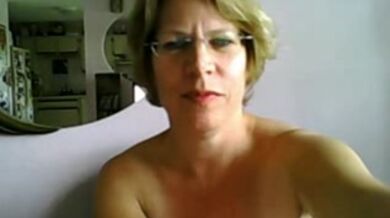 Mature Beauty Debuts on Webcam
