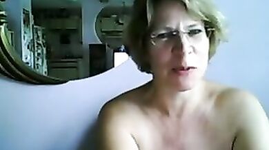 Mature Beauty Debuts on Webcam