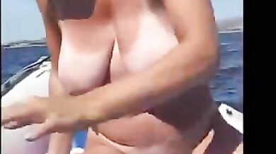 Voyeur Spots Wife's Huge Tits at Beach