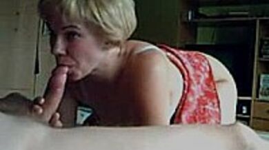 French Wife Enjoys Intimate Home Hookup