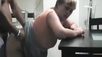 Nailing a Sexy Cougar