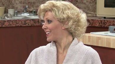 Ripped Dude Turns on Mature Housewives