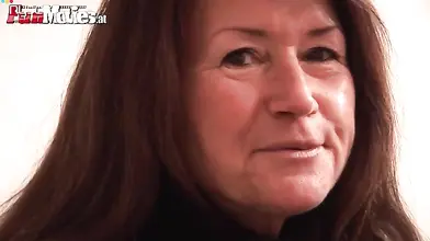 Mature Housewife Fingers Herself