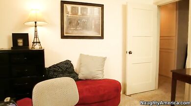 Blonde MILF Alura Jenson's Fantastic Titjob