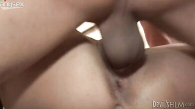 Naughty MILF Enjoys Deep Penetration