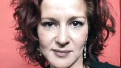 Cheating Redhead MILF Fingers Herself in the Car