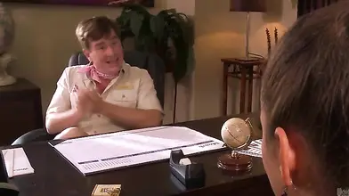 Voluptuous MILF Worships Slim Brunette