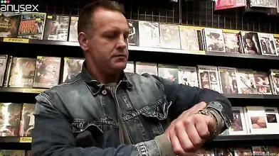 Mature Blonde Whore Cheats for Cash