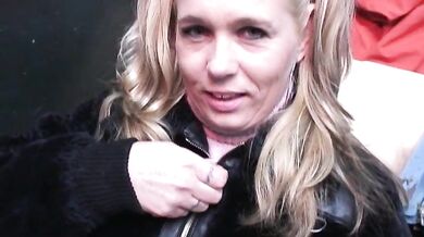 Blonde Milf Shows Off in Public