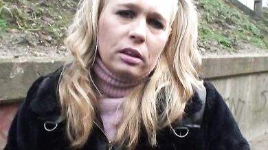 Blonde Milf Shows Off in Public